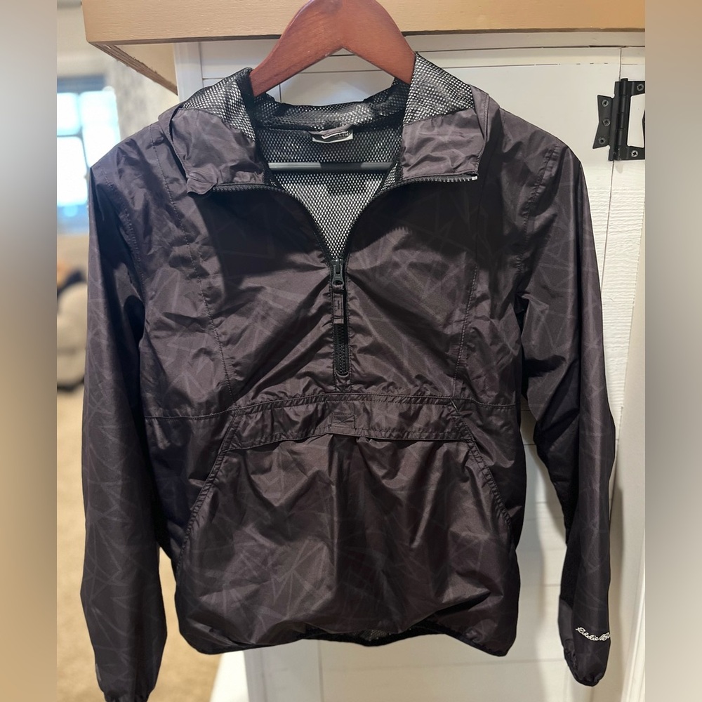 Eddie Bauer Boys Black Raincoat quarter zip with Hood Size Large 14. 1626